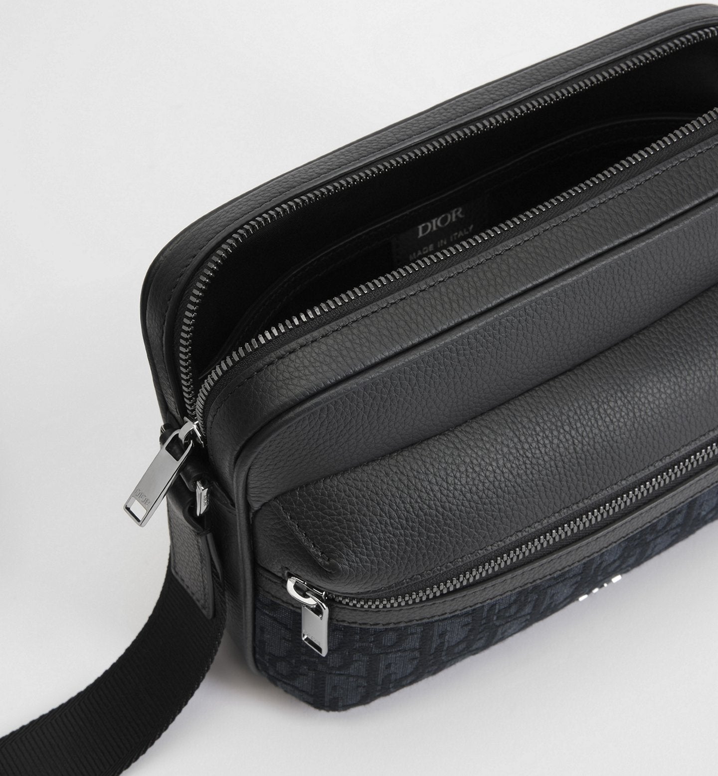 Dior Rider 2.0 Zipped Messenger Bag