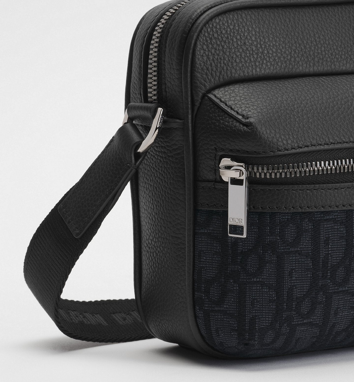 Dior Rider 2.0 Zipped Messenger Bag